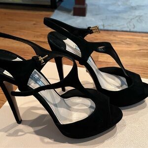 PRADA - WORN ONCE